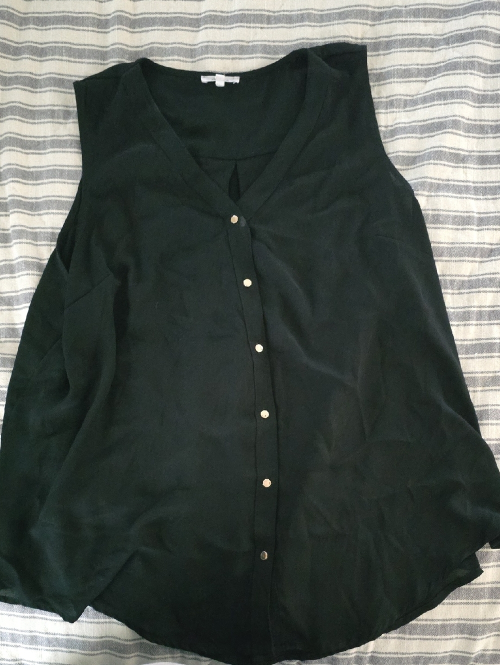 Maurices Black Sleeveless V-Neck Button Front Blouse